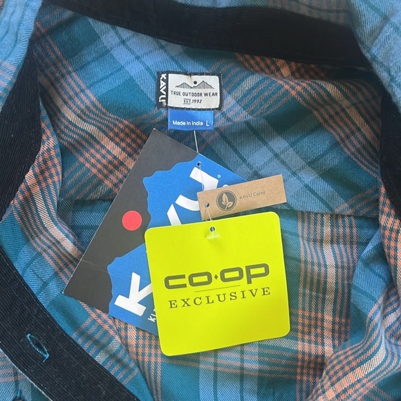 KAVU Flannel with Elbow Patches NWT Size Large - Picture 12 of 13
